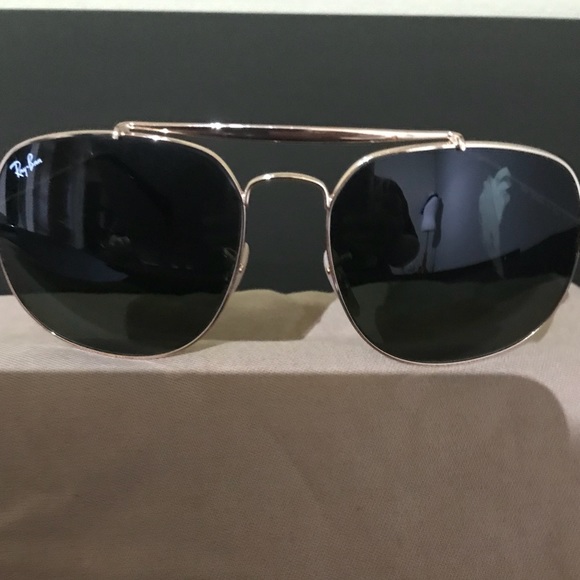 Ray-Ban General 🕶😎 - Picture 5 of 8